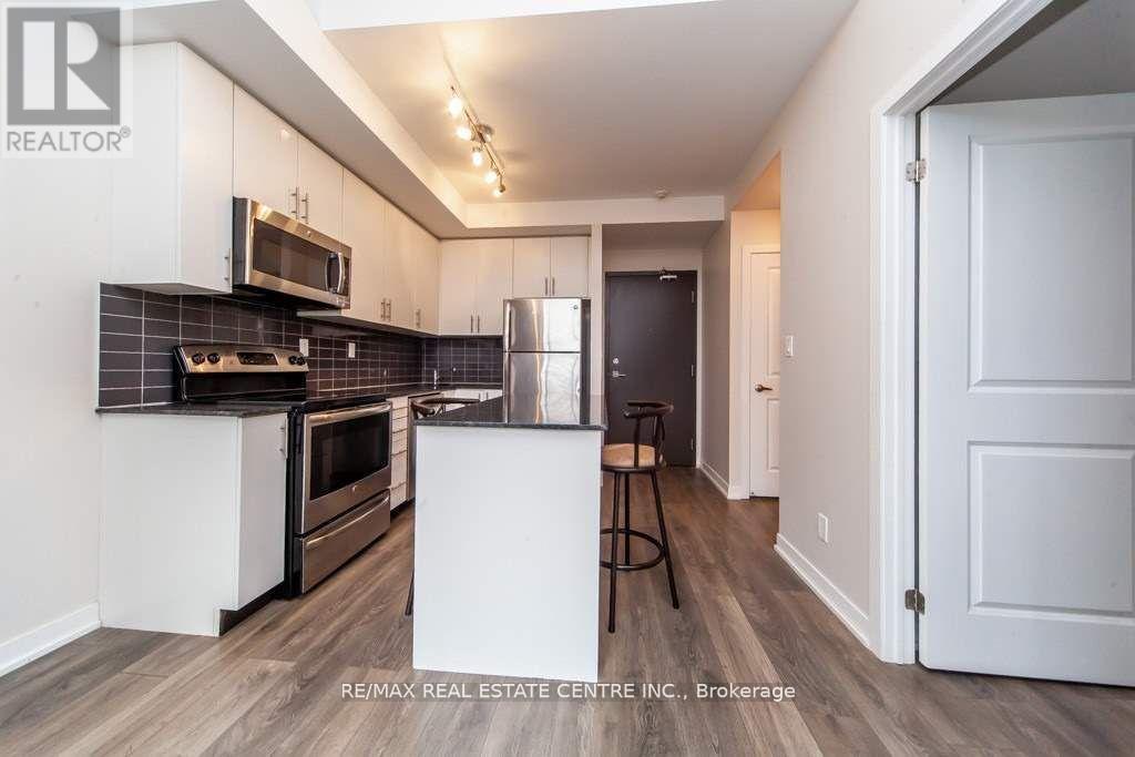 401 - 1284 Guelph Line, Burlington (Mountainside), Ontario  L7P 2S9 - Photo 7 - W12709182