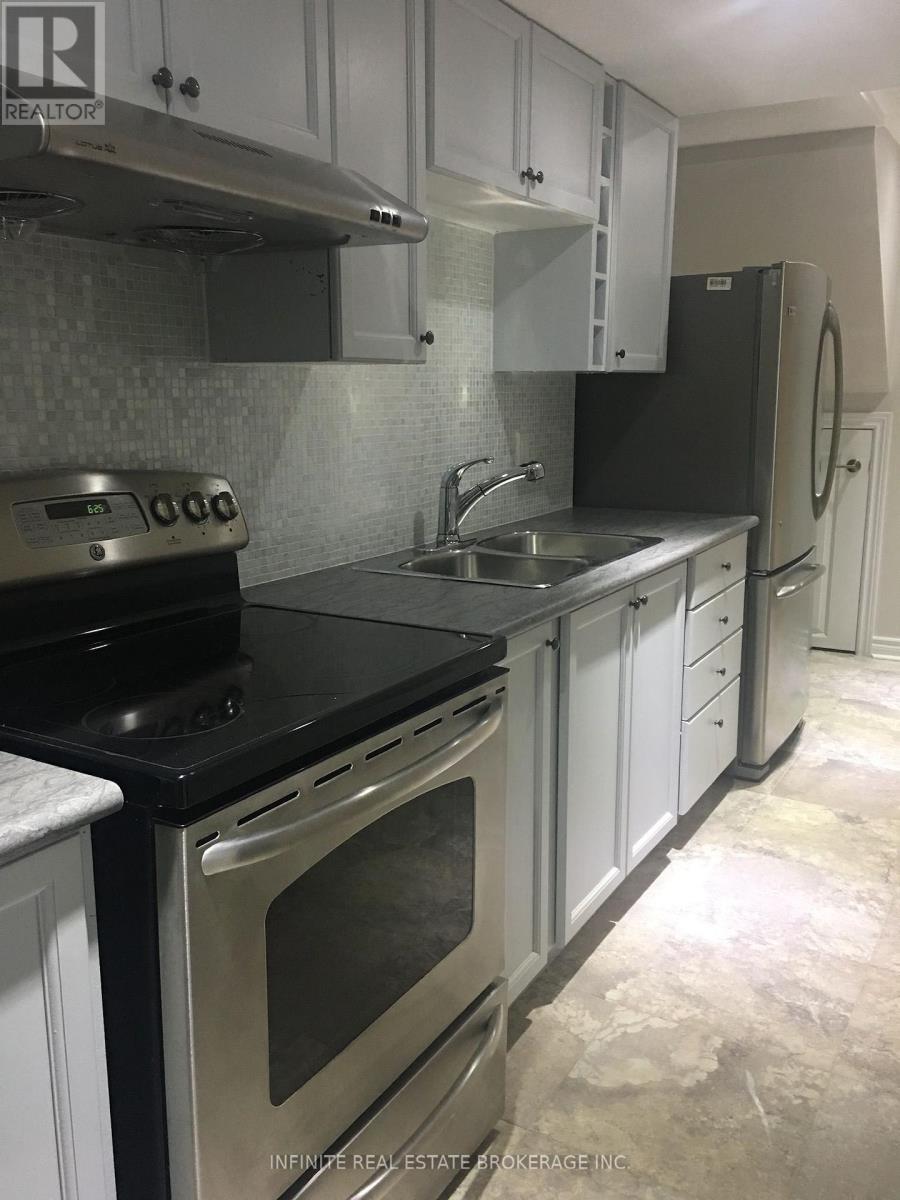 25 Bearwood Street, Brampton, Ontario  L7A 1Y8 - Photo 1 - W12709196