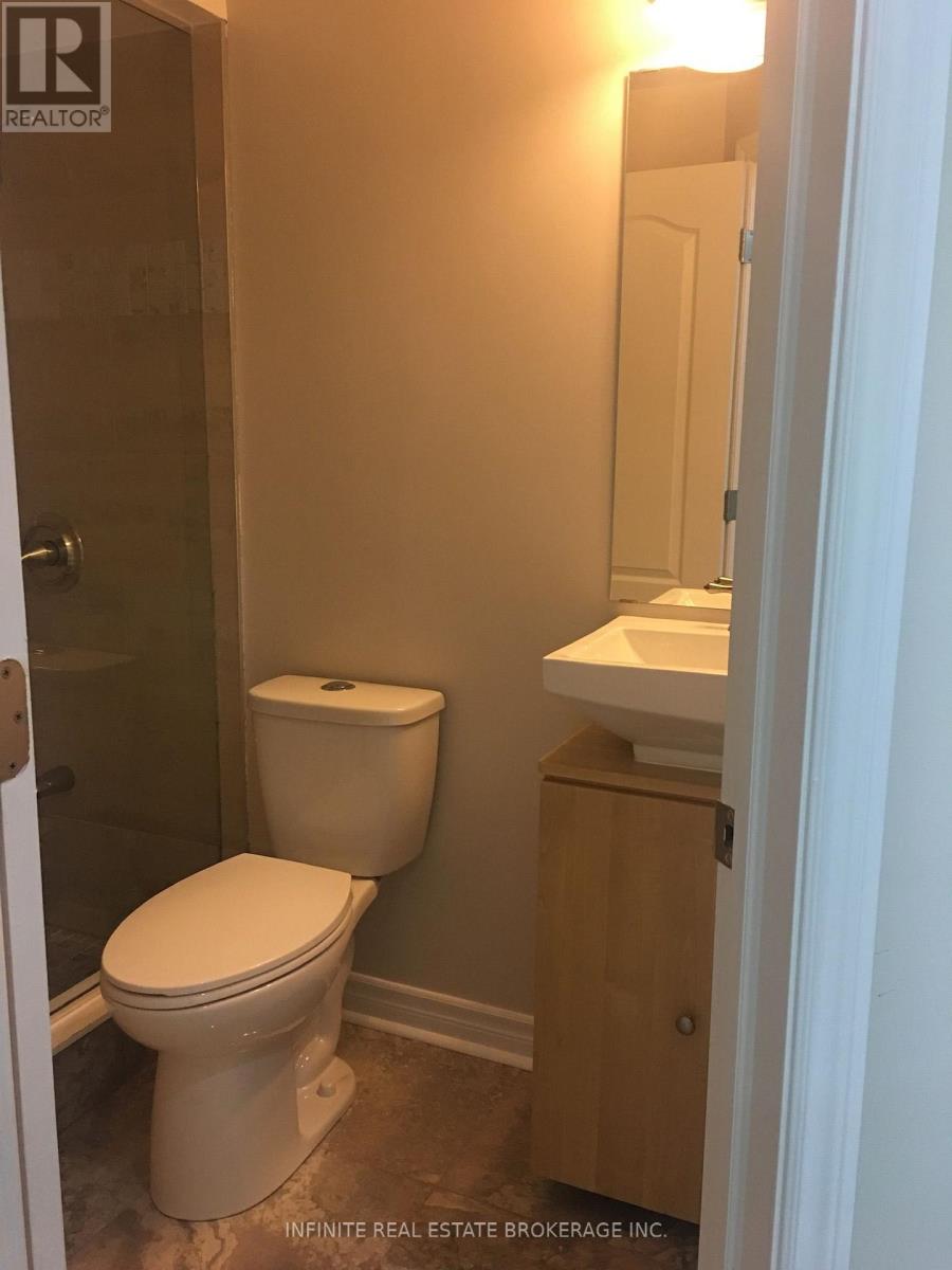 25 Bearwood Street, Brampton, Ontario  L7A 1Y8 - Photo 10 - W12709196