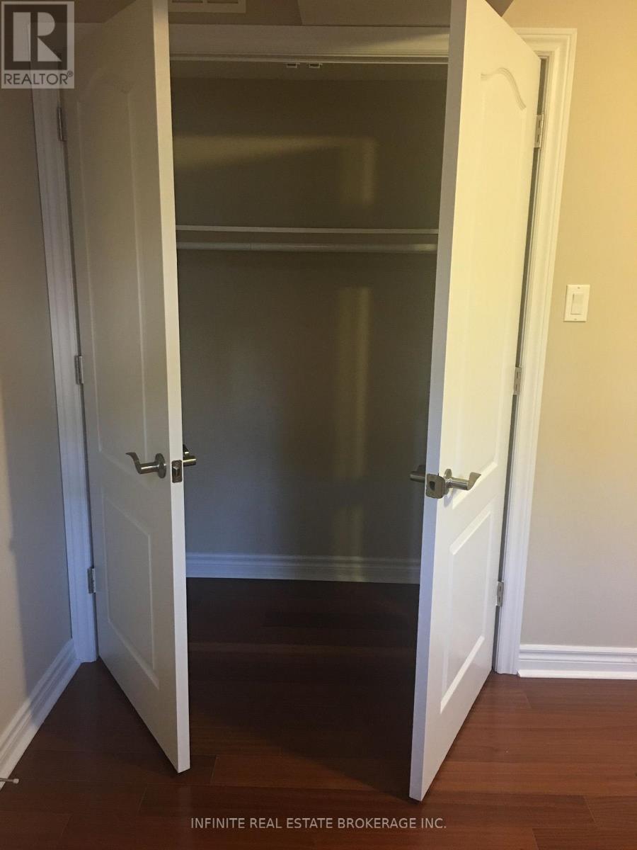 25 Bearwood Street, Brampton, Ontario  L7A 1Y8 - Photo 5 - W12709196