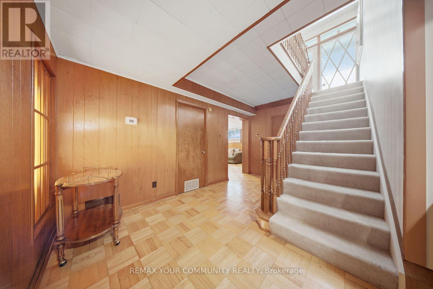 11 Grovetree Road, Toronto (Thistletown-Beaumonde Heights), Ontario  M9V 2Y1 - Photo 32 - W12709234