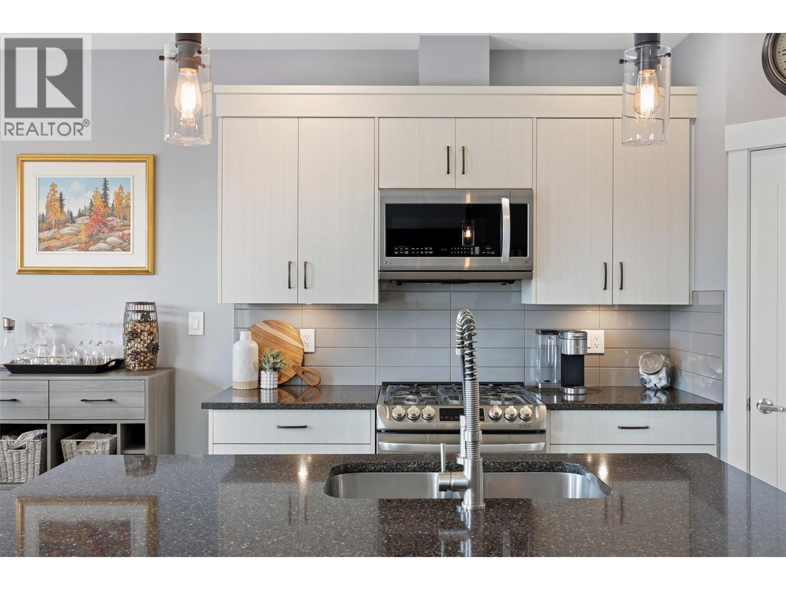 428 Daladon Drive, Logan Lake, British Columbia  V0K 1W0 - Photo 8 - 10359393