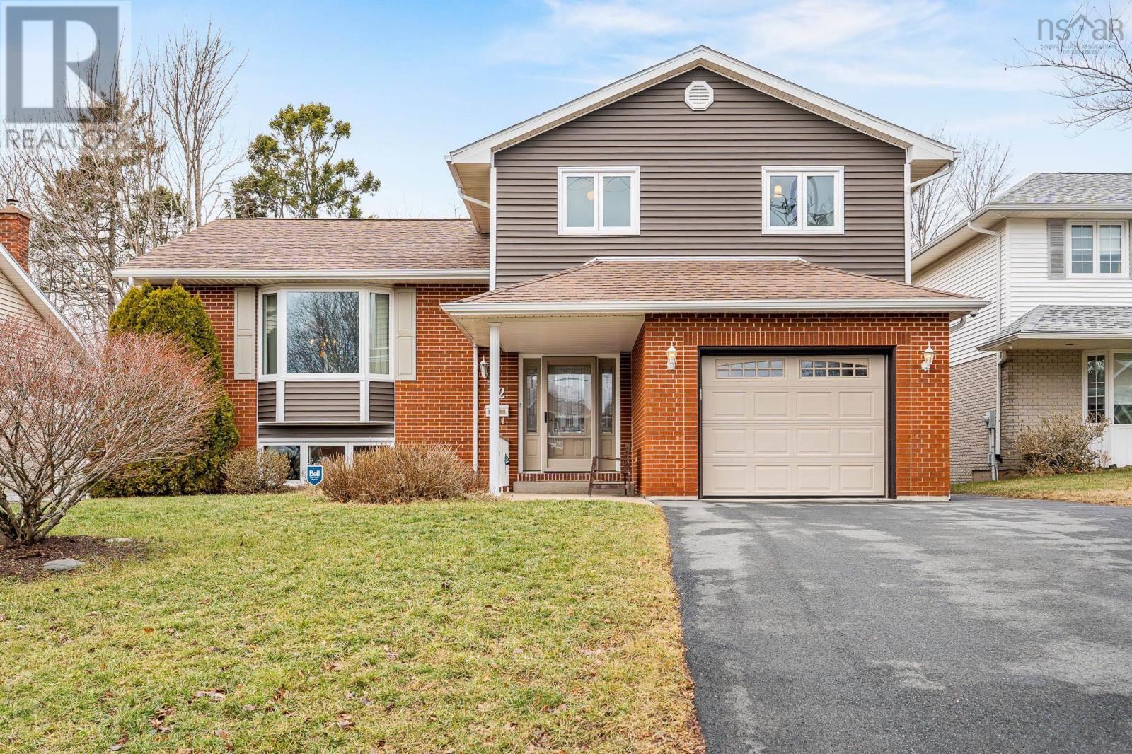 12 Amberwood Court, Halifax, Nova Scotia