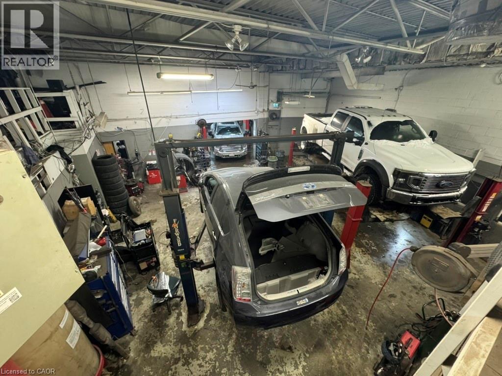 1659 Victoria Street N, Kitchener, Ontario  N2B 3E6 - Photo 8 - 40799050