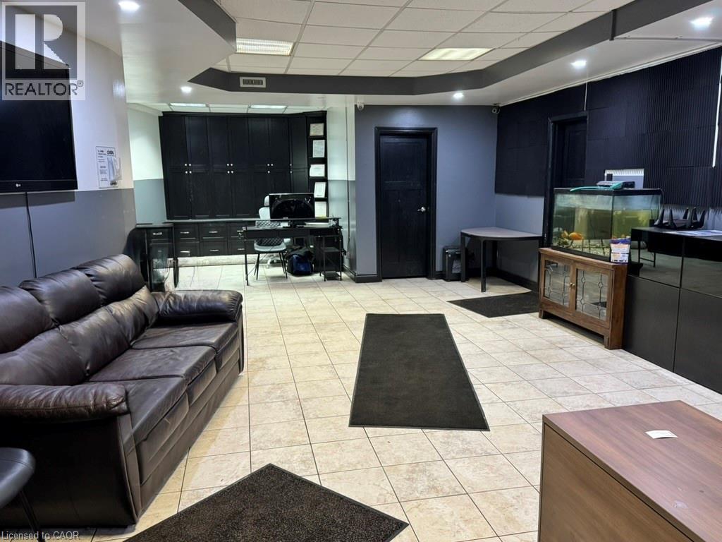 1659 Victoria Street N, Kitchener, Ontario  N2B 3E6 - Photo 23 - 40799050