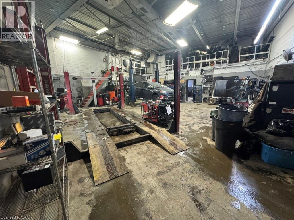 1659 Victoria Street N, Kitchener, Ontario  N2B 3E6 - Photo 9 - 40799050