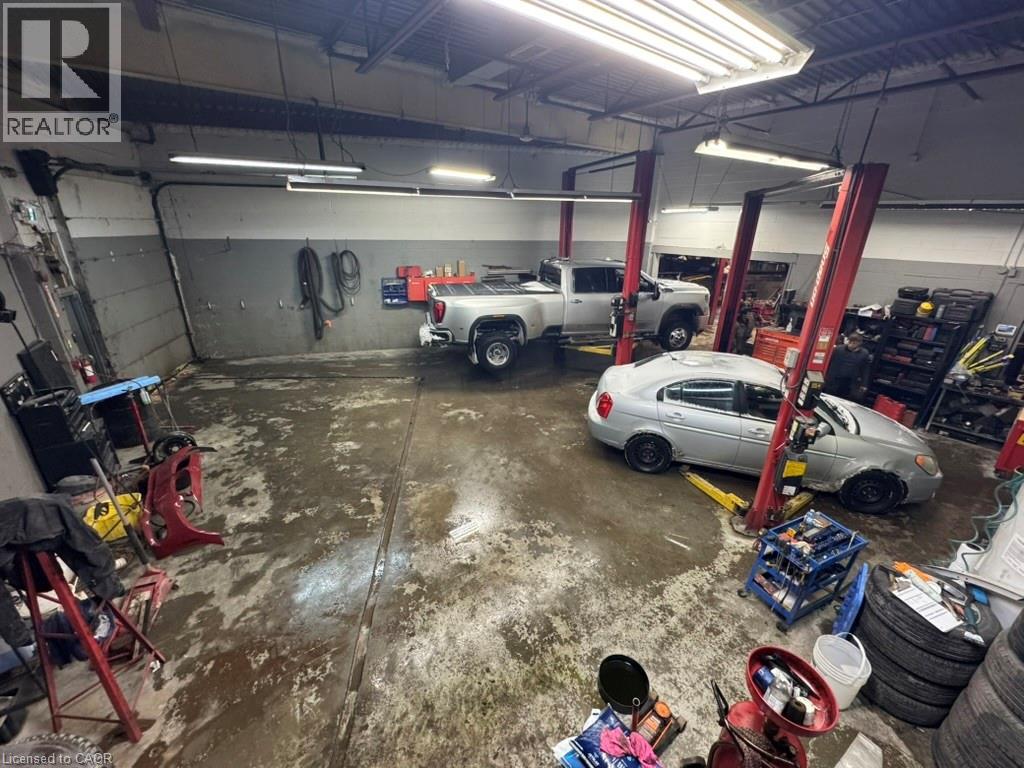 1659 Victoria Street N, Kitchener, Ontario  N2B 3E6 - Photo 14 - 40799050