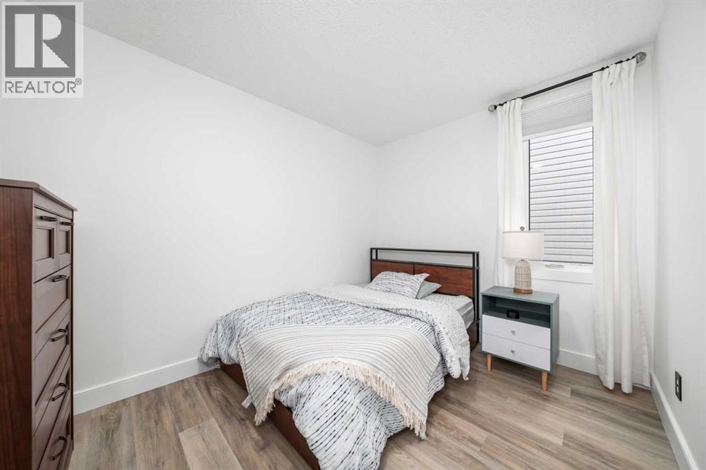 18 Cimarron Grove Bay, Okotoks, Alberta  T1S 2H3 - Photo 30 - A2270676