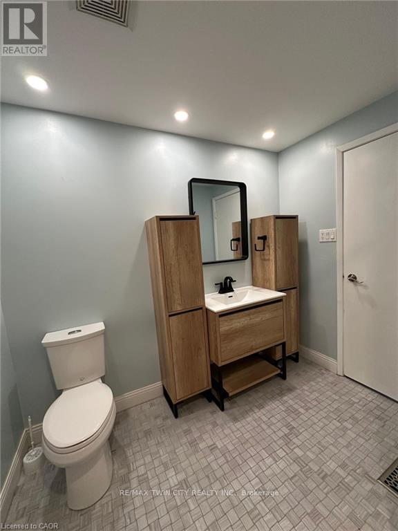 8 Roseneath Crescent, Kitchener, Ontario  N2E 1V9 - Photo 13 - X12709186