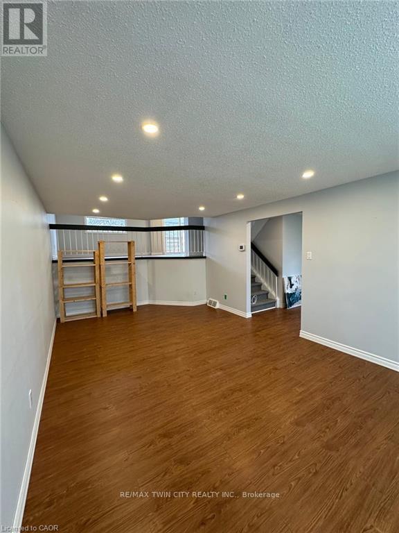 8 Roseneath Crescent, Kitchener, Ontario  N2E 1V9 - Photo 2 - X12709186