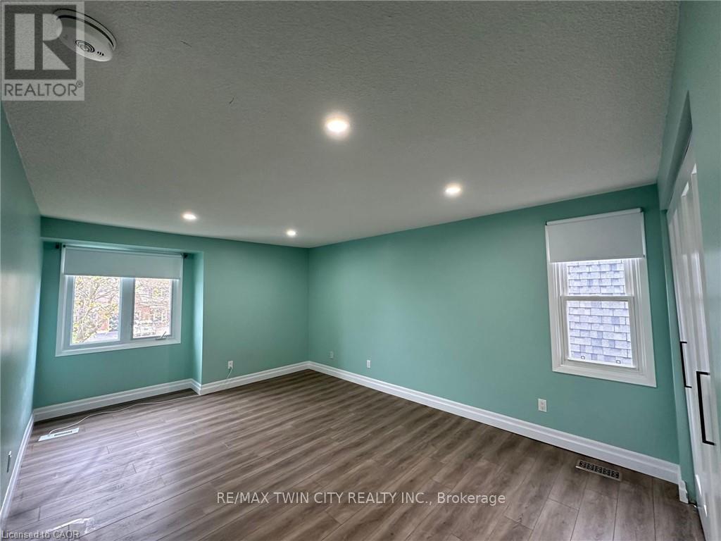 8 Roseneath Crescent, Kitchener, Ontario  N2E 1V9 - Photo 9 - X12709186