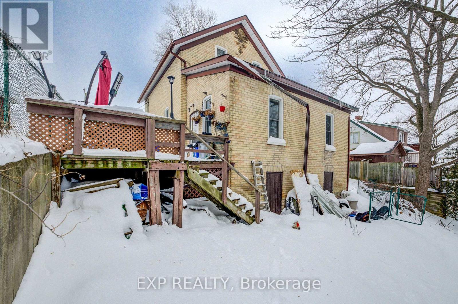 105 St George Street, Kitchener, Ontario  N2G 2T2 - Photo 12 - X12709204