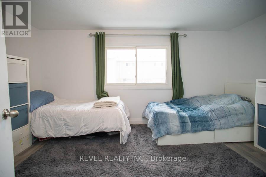 B - 496 Grey Street, Brantford, Ontario  N3S 7L4 - Photo 11 - X12709316