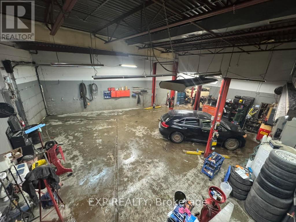 1659 VICTORIA STREET N, Kitchener, Ontario