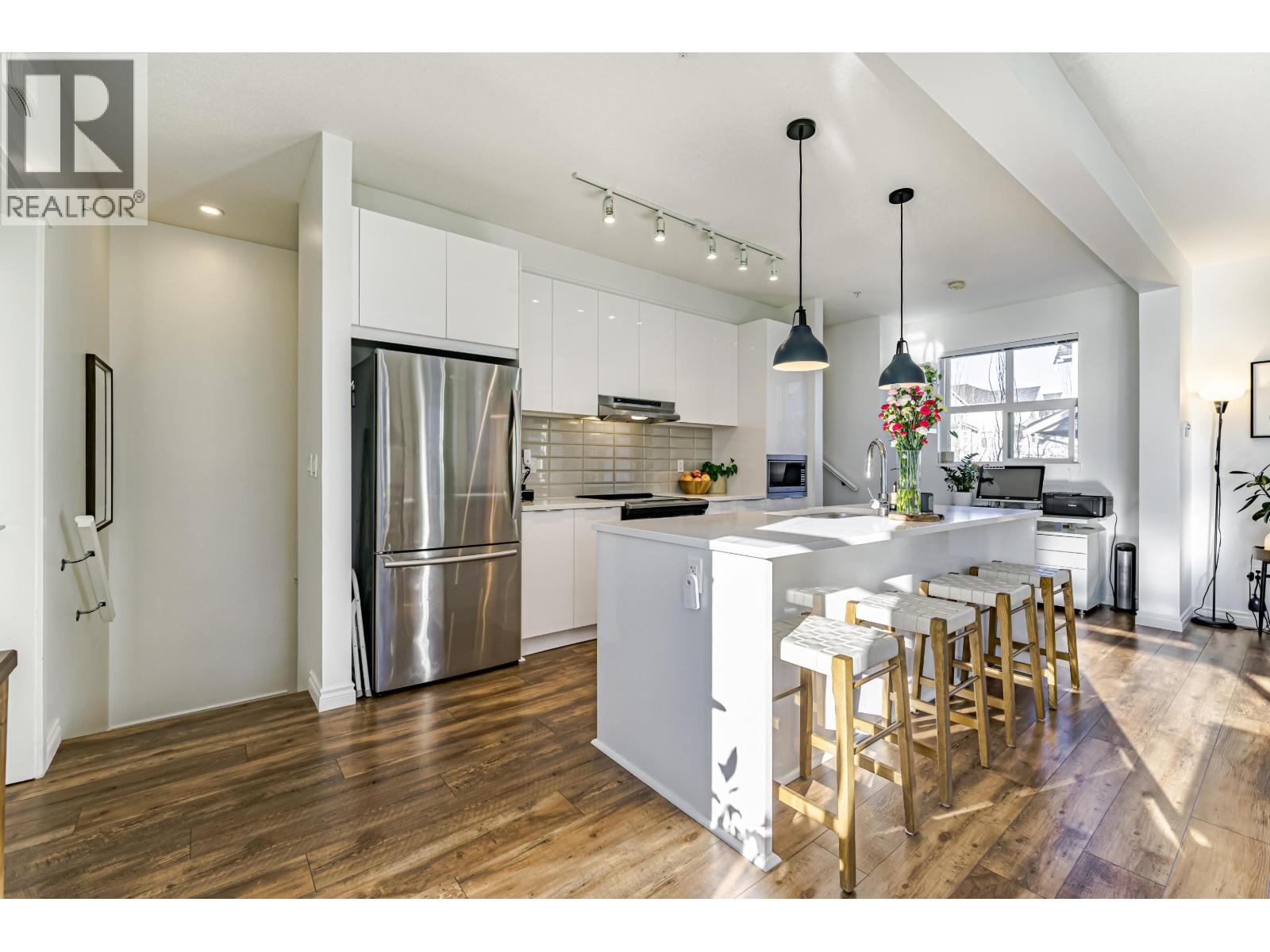 1101 11295 Pazarena Place, Maple Ridge, British Columbia  V2X 4K9 - Photo 11 - R3079523