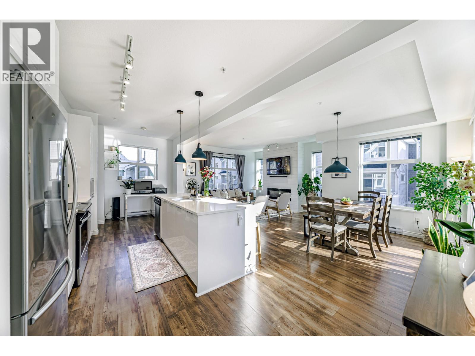 1101 11295 Pazarena Place, Maple Ridge, British Columbia  V2X 4K9 - Photo 15 - R3079523