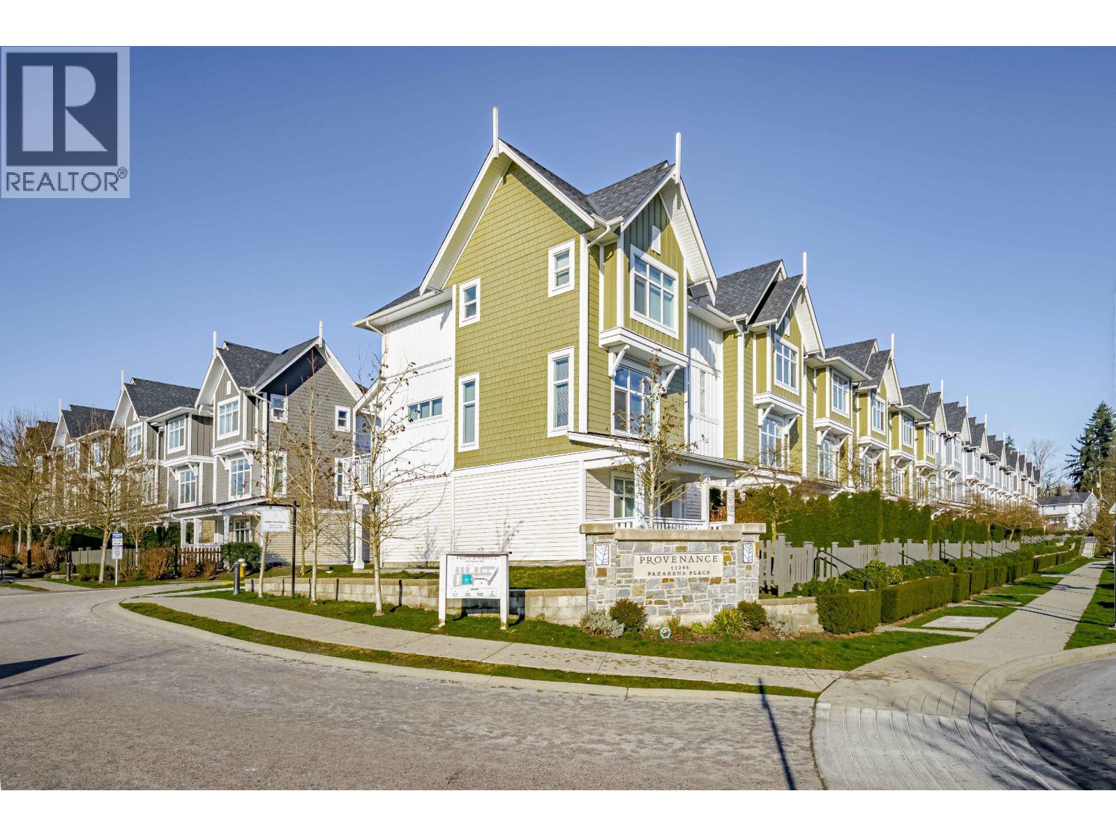 1101 11295 Pazarena Place, Maple Ridge, British Columbia  V2X 4K9 - Photo 2 - R3079523