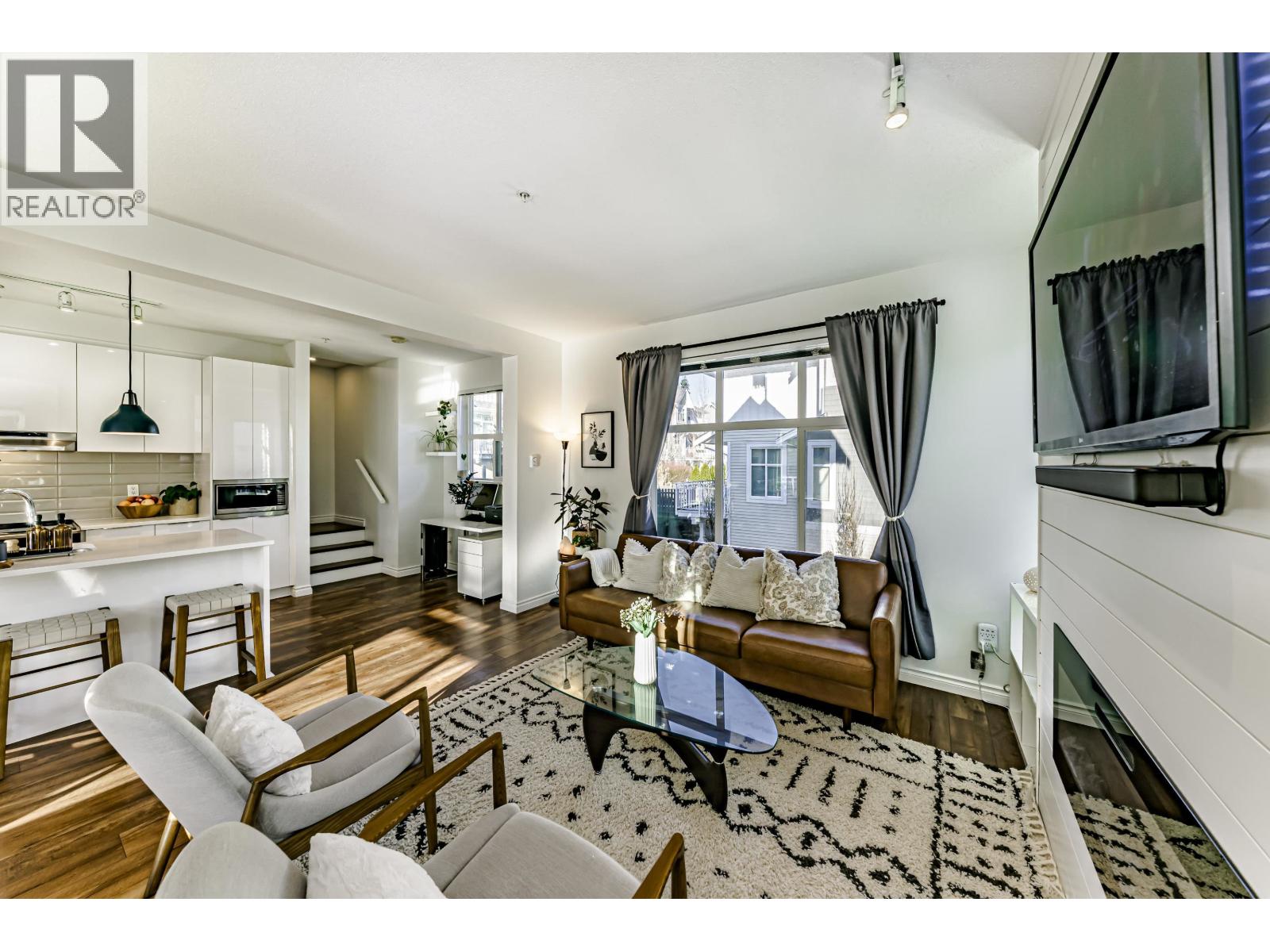 1101 11295 Pazarena Place, Maple Ridge, British Columbia  V2X 4K9 - Photo 8 - R3079523