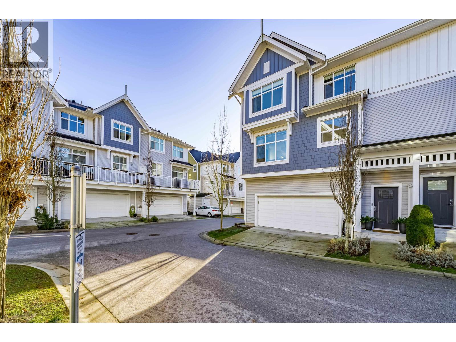 1101 11295 Pazarena Place, Maple Ridge, British Columbia  V2X 4K9 - Photo 3 - R3079523