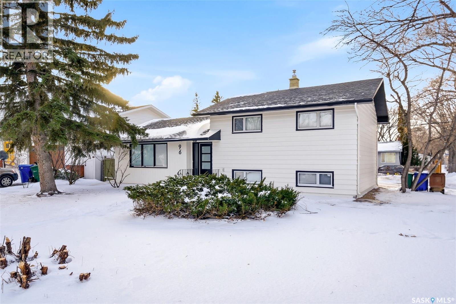 96 Bobolink Bay, Regina, Saskatchewan  S4S 4K1 - Photo 2 - SK027040