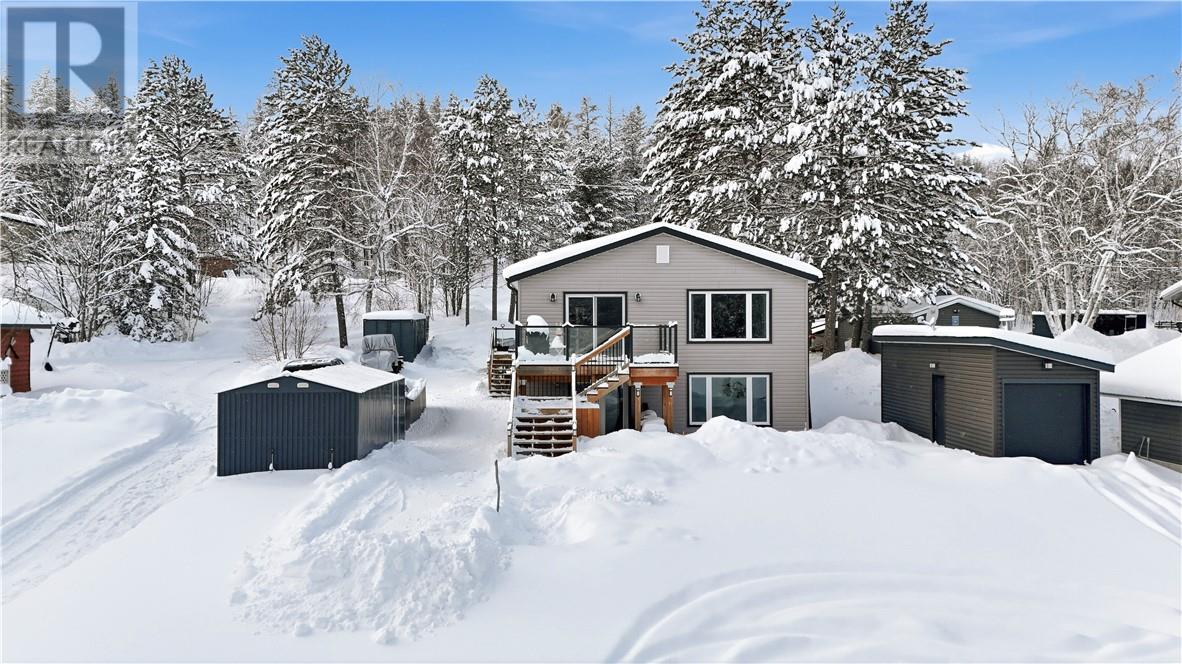 8A Frenchmans Bay, Wahnapitae, Ontario