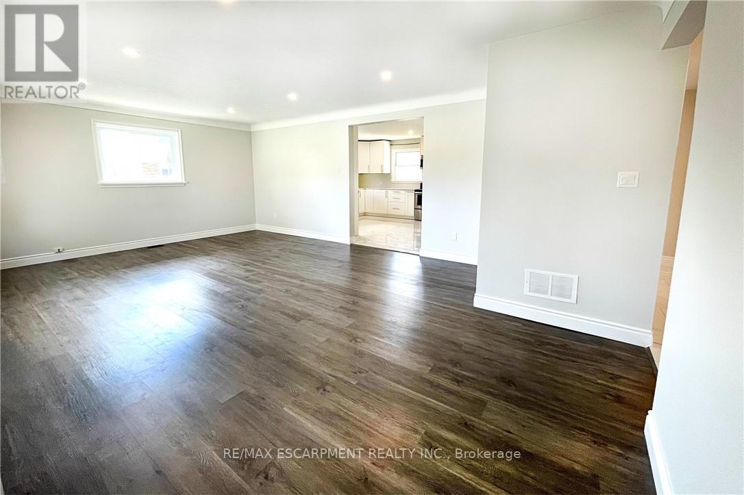 557 Lake Street, St. Catharines, Ontario  L2N 4J1 - Photo 8 - X12617058