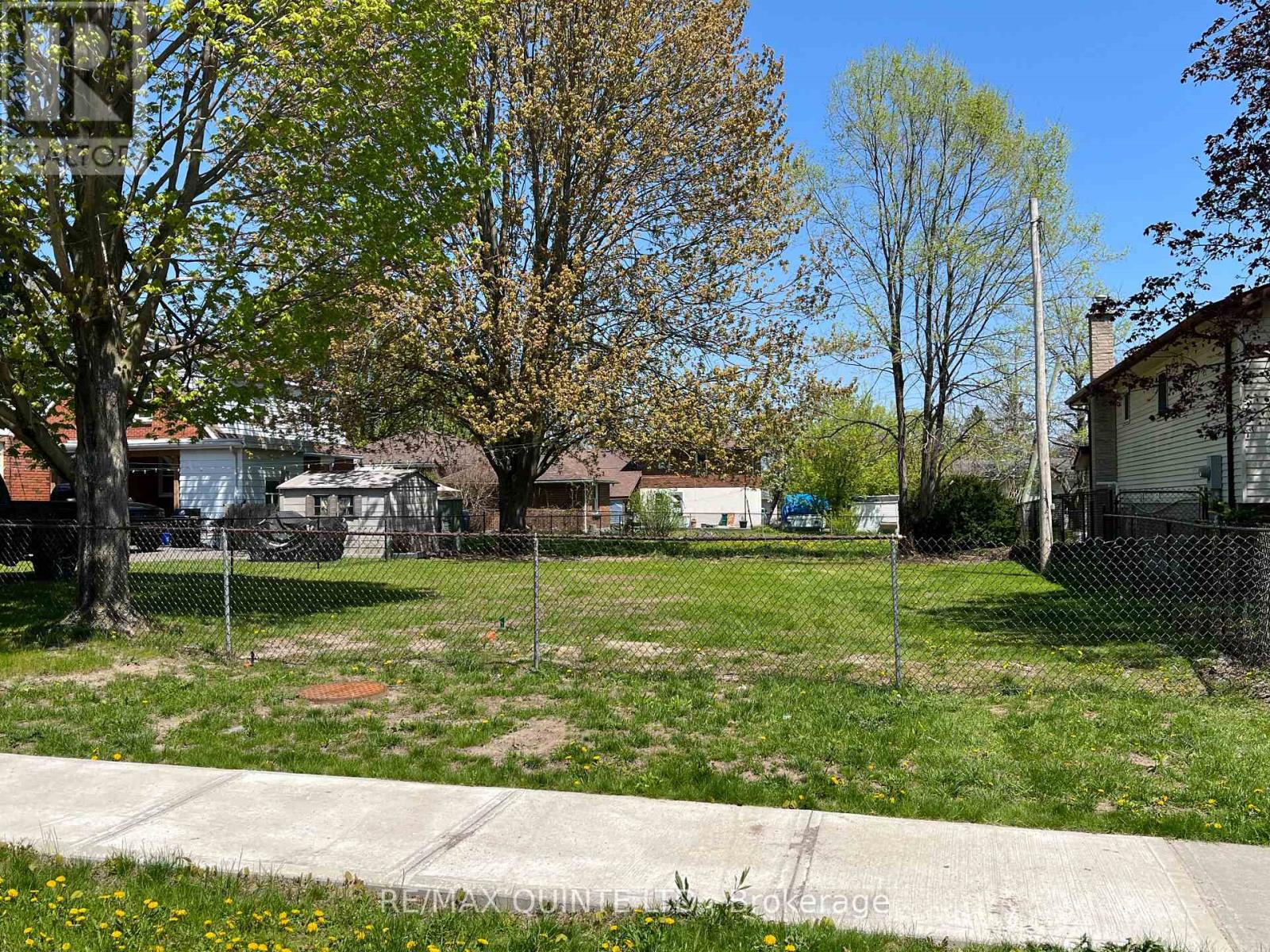 177 Singleton Drive, Belleville, Ontario  K8N 5H4 - Photo 4 - X12709398