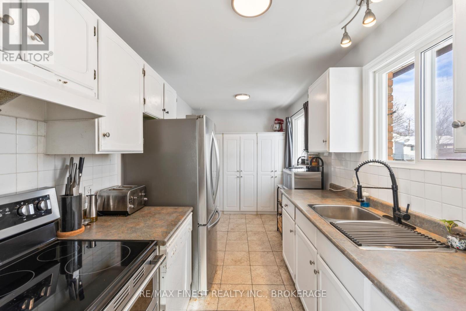 126 Purdy Road, Loyalist, Ontario  K0H 1G0 - Photo 12 - X12709484