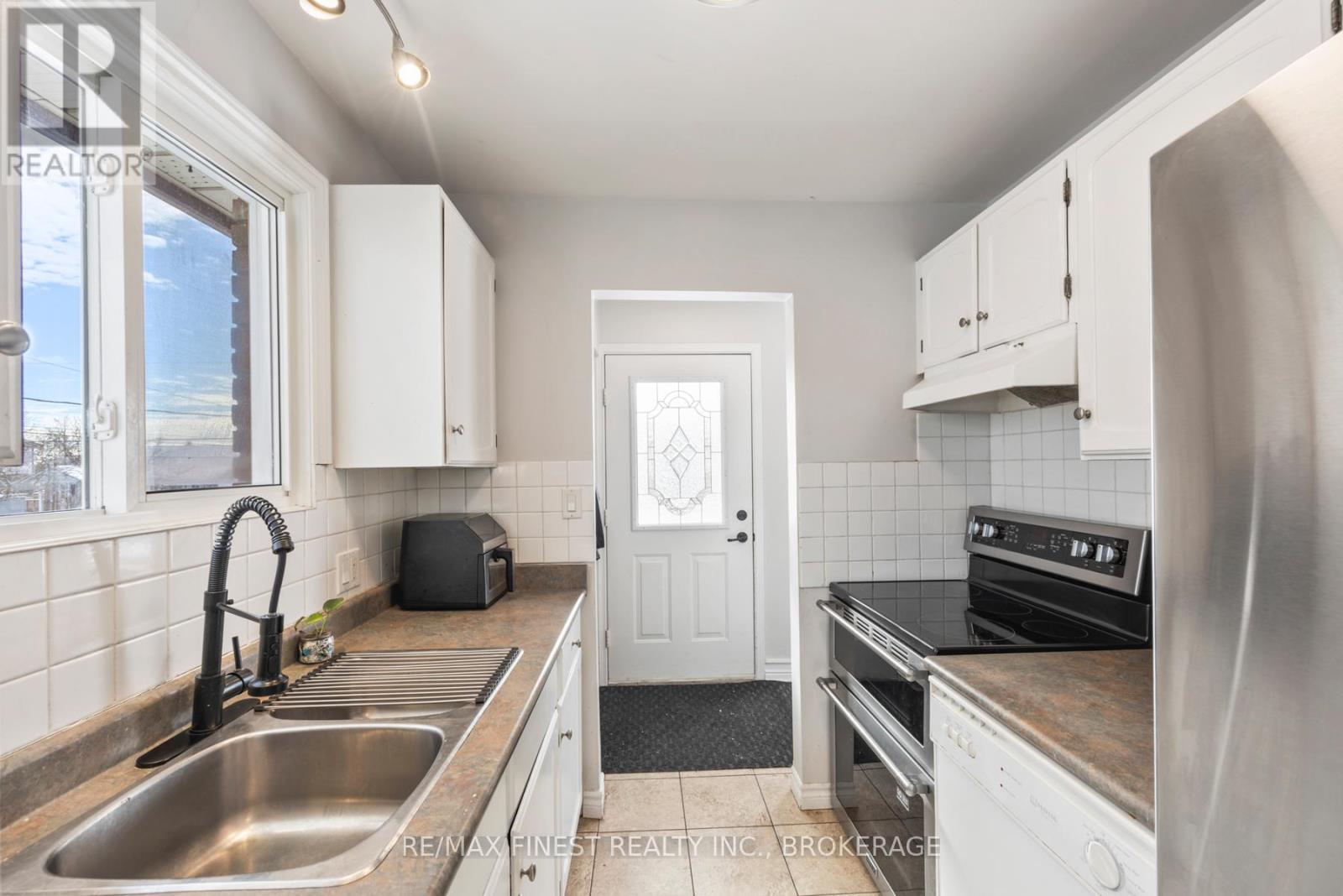 126 Purdy Road, Loyalist, Ontario  K0H 1G0 - Photo 13 - X12709484