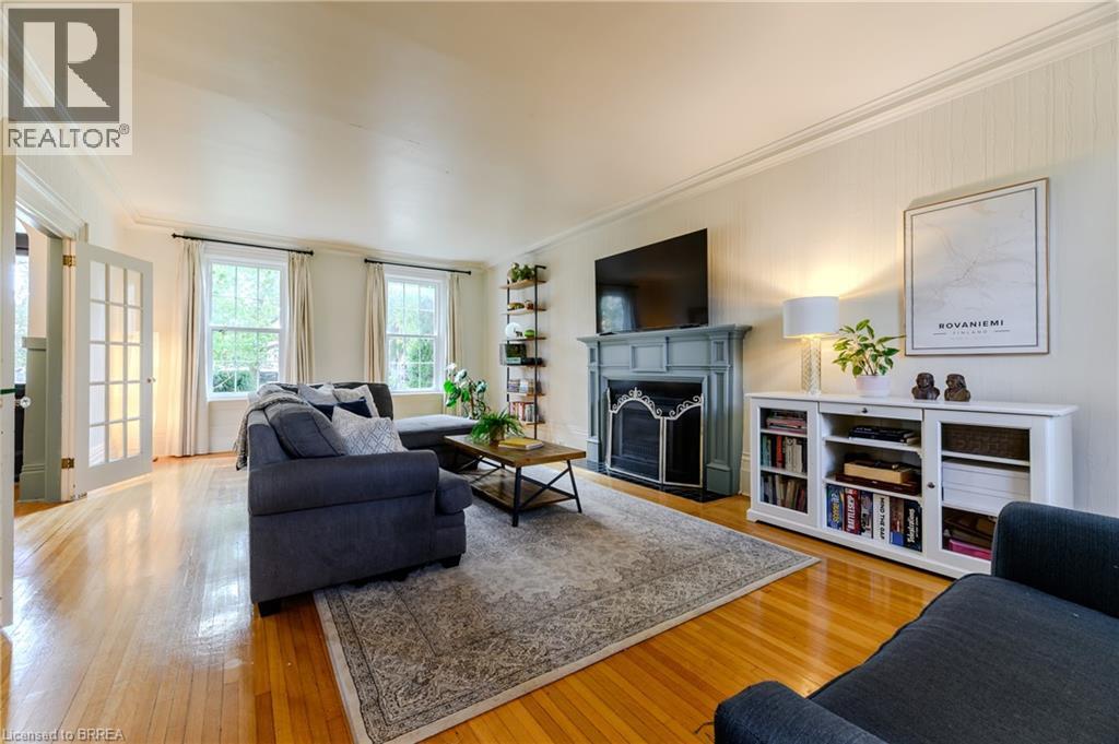 35 Egerton Street, Brantford, Ontario  N3T 4L4 - Photo 8 - 40780983