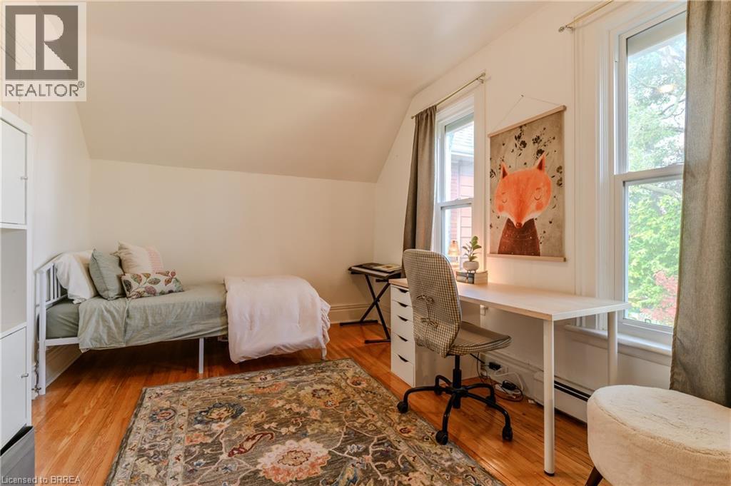 35 Egerton Street, Brantford, Ontario  N3T 4L4 - Photo 22 - 40780983