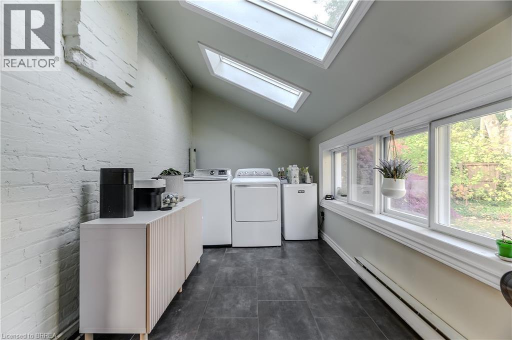 35 Egerton Street, Brantford, Ontario  N3T 4L4 - Photo 15 - 40780983