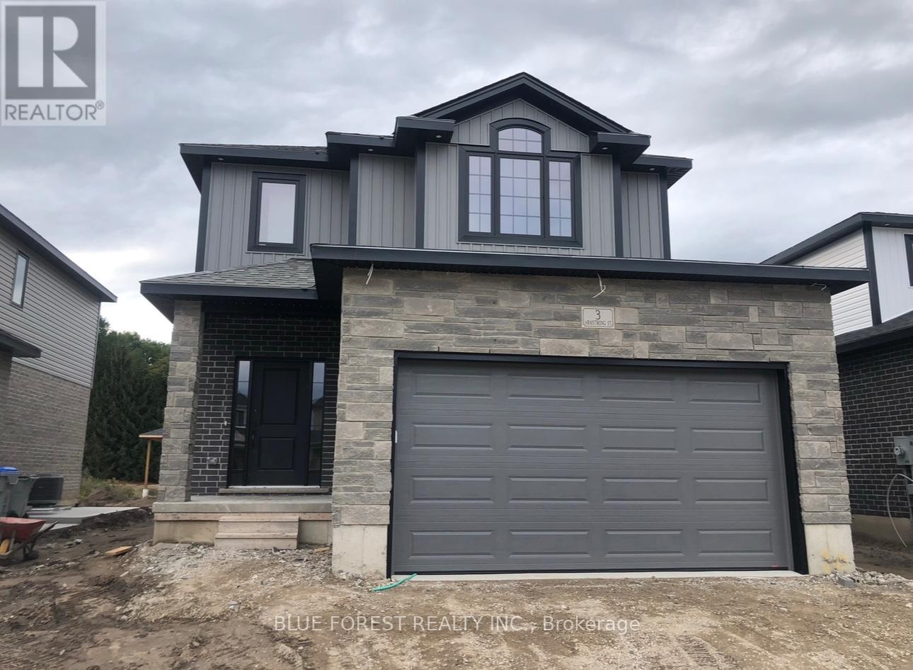 3 Armstrong Street, Strathroy-Caradoc, Ontario  N0L 1W0 - Photo 1 - X12709488