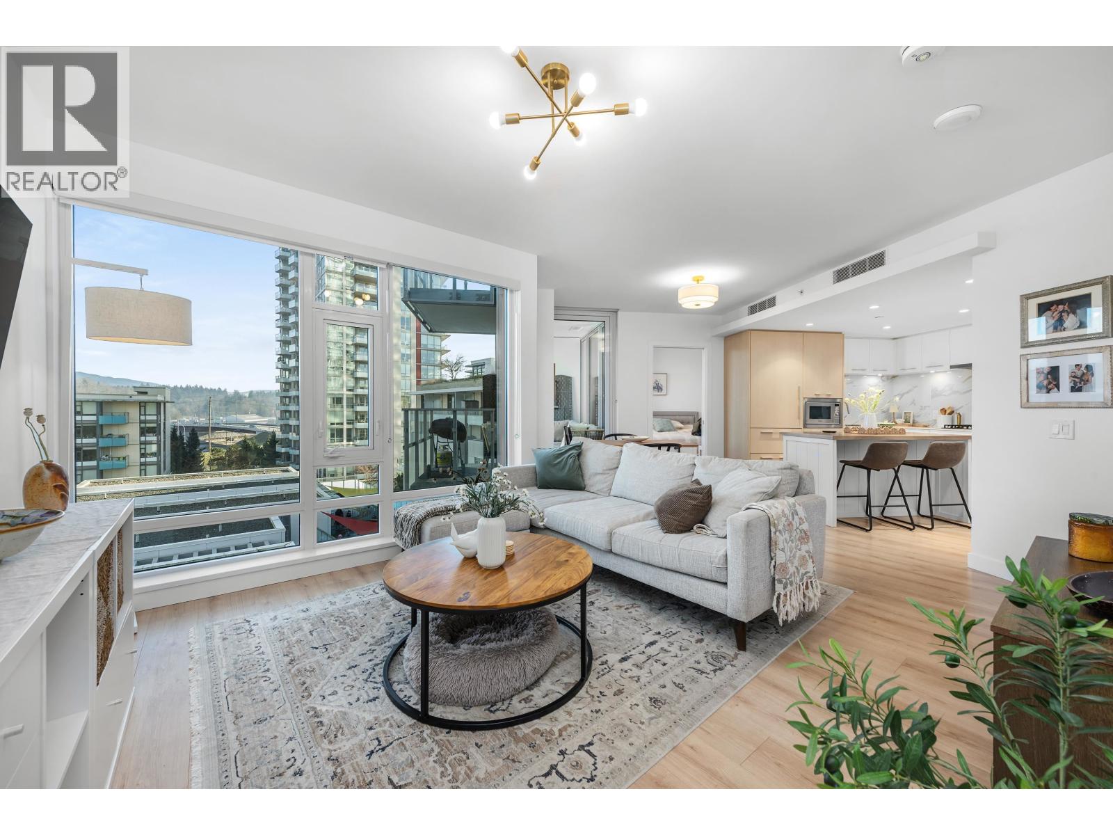 603 1500 Fern Street, North Vancouver, British Columbia  V3J 0E5 - Photo 1 - R3080568