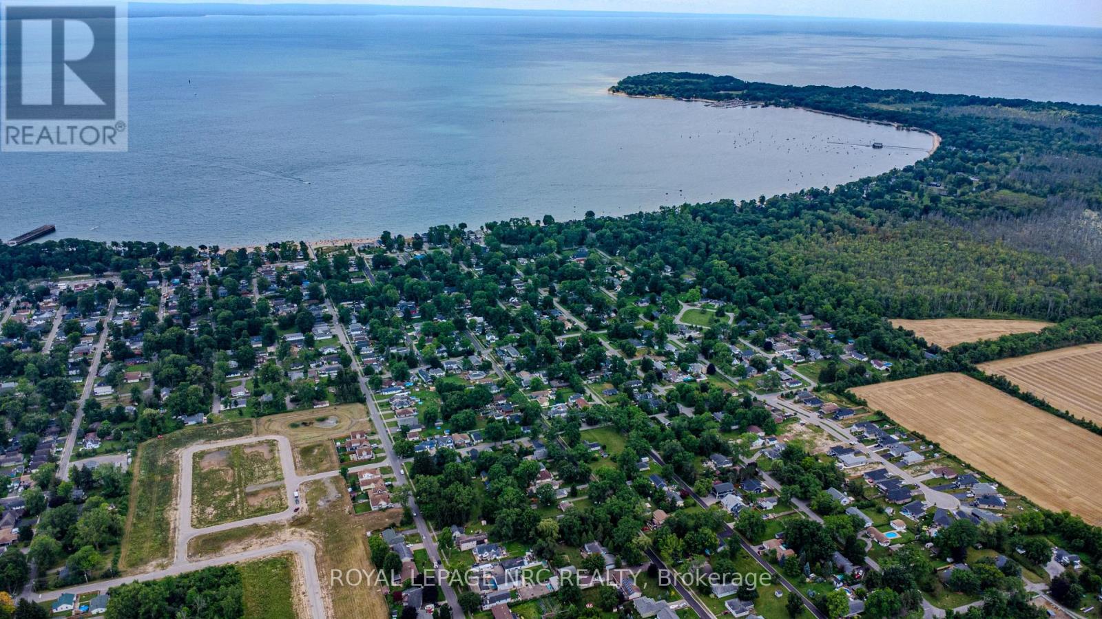 63 Beachwalk Crescent, Fort Erie, Ontario  L0S 1B0 - Photo 40 - X12400990