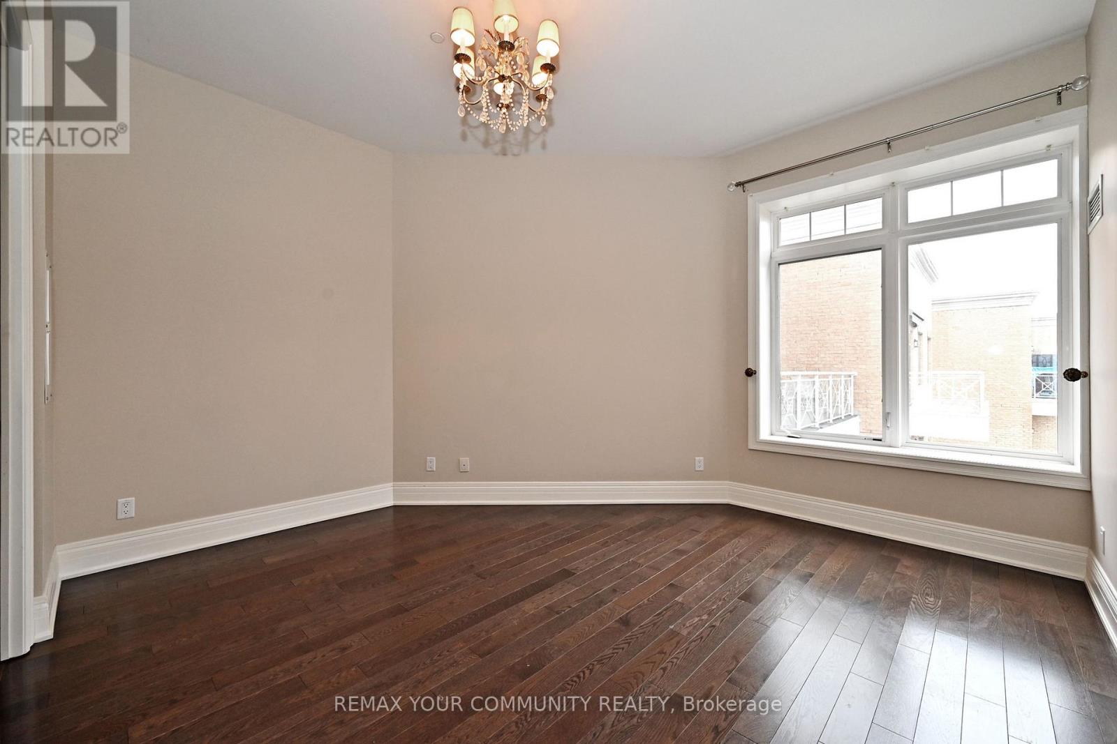 416 - 80 Burns Boulevard, King, Ontario  L7B 0B3 - Photo 11 - N12593704