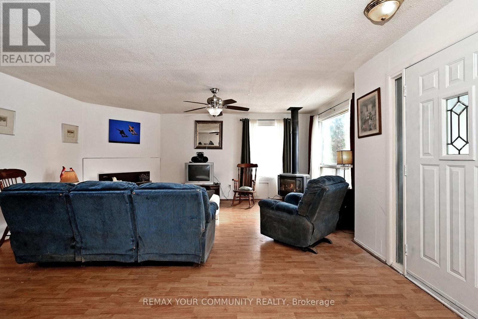 704 Hastings Avenue, Innisfil, Ontario  L9S 1Z3 - Photo 10 - N12685956