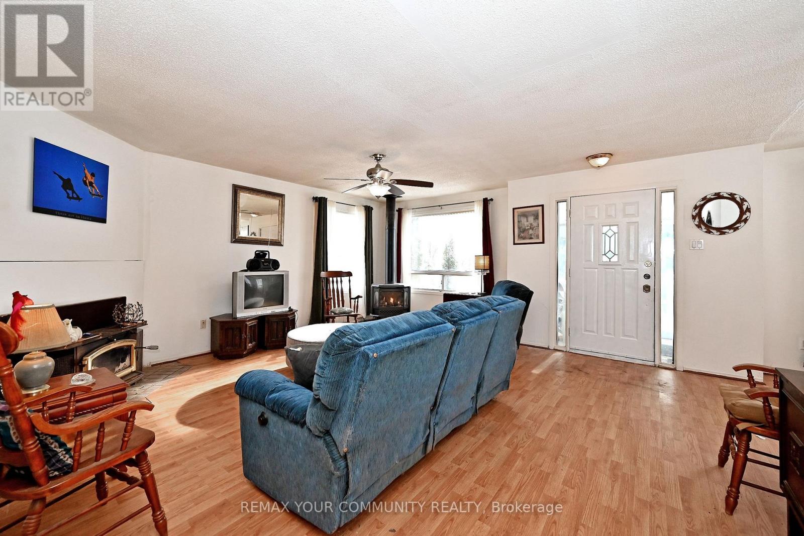 704 Hastings Avenue, Innisfil, Ontario  L9S 1Z3 - Photo 13 - N12685956