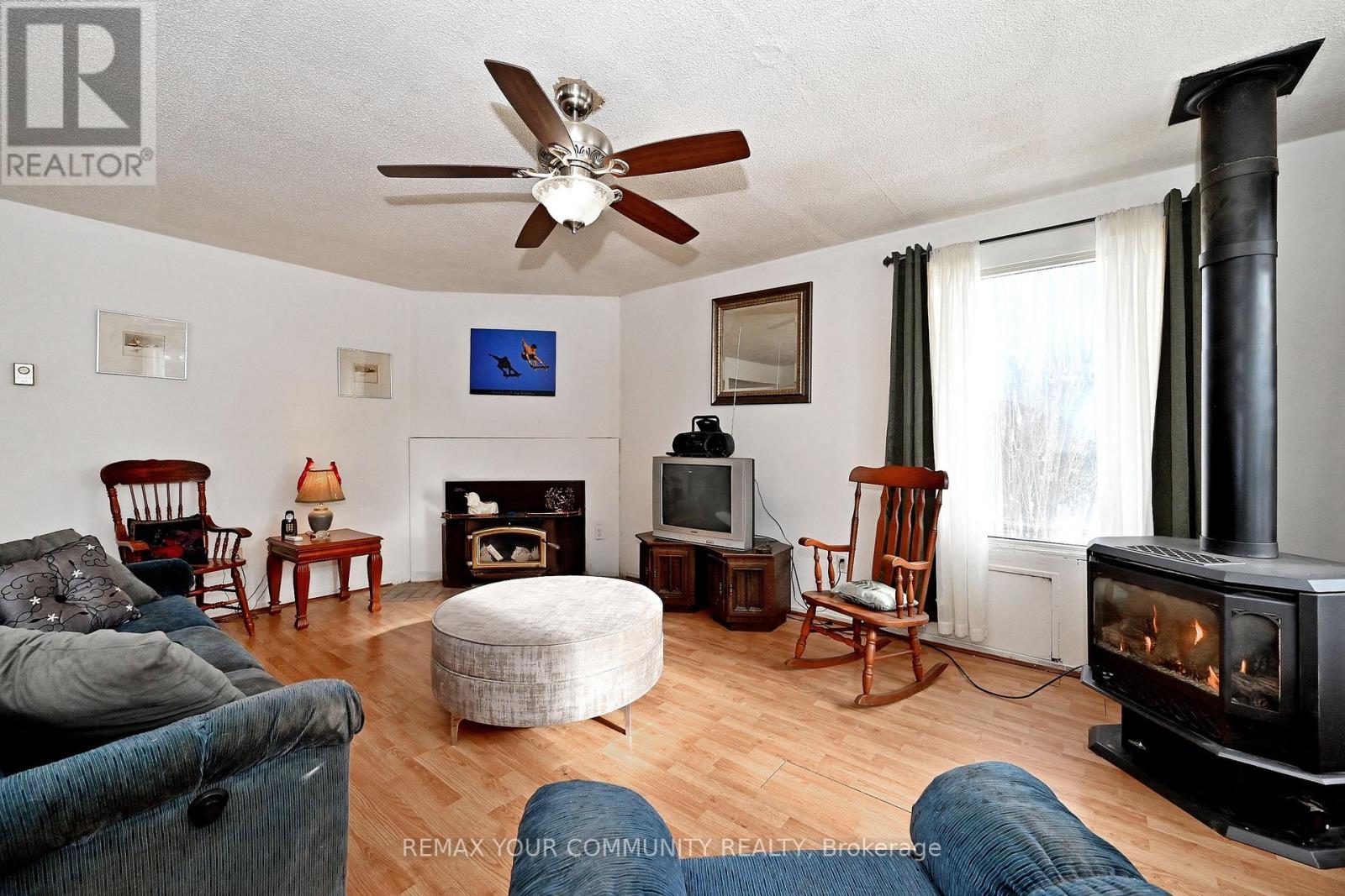 704 Hastings Avenue, Innisfil, Ontario  L9S 1Z3 - Photo 11 - N12685956