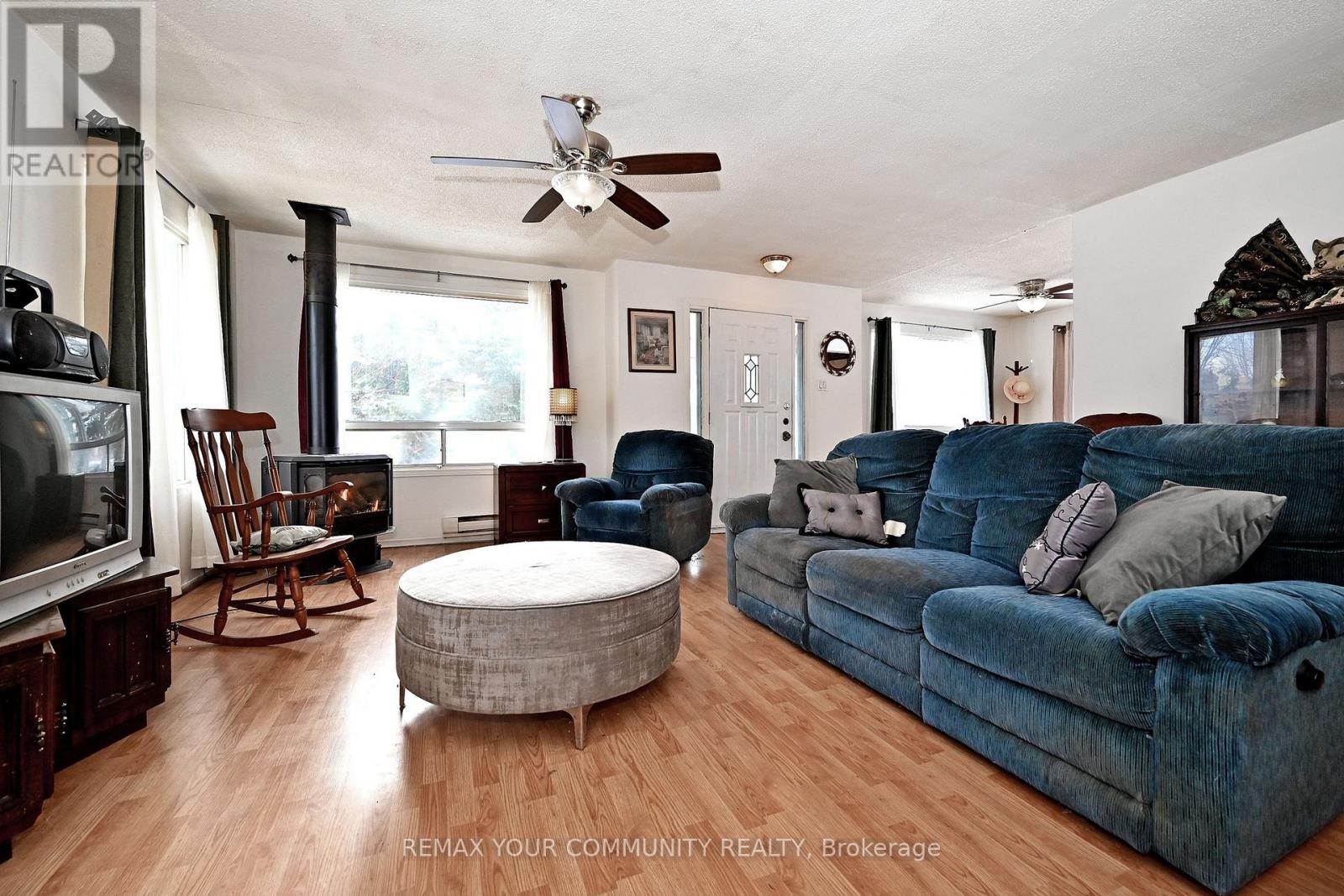 704 Hastings Avenue, Innisfil, Ontario  L9S 1Z3 - Photo 17 - N12685956