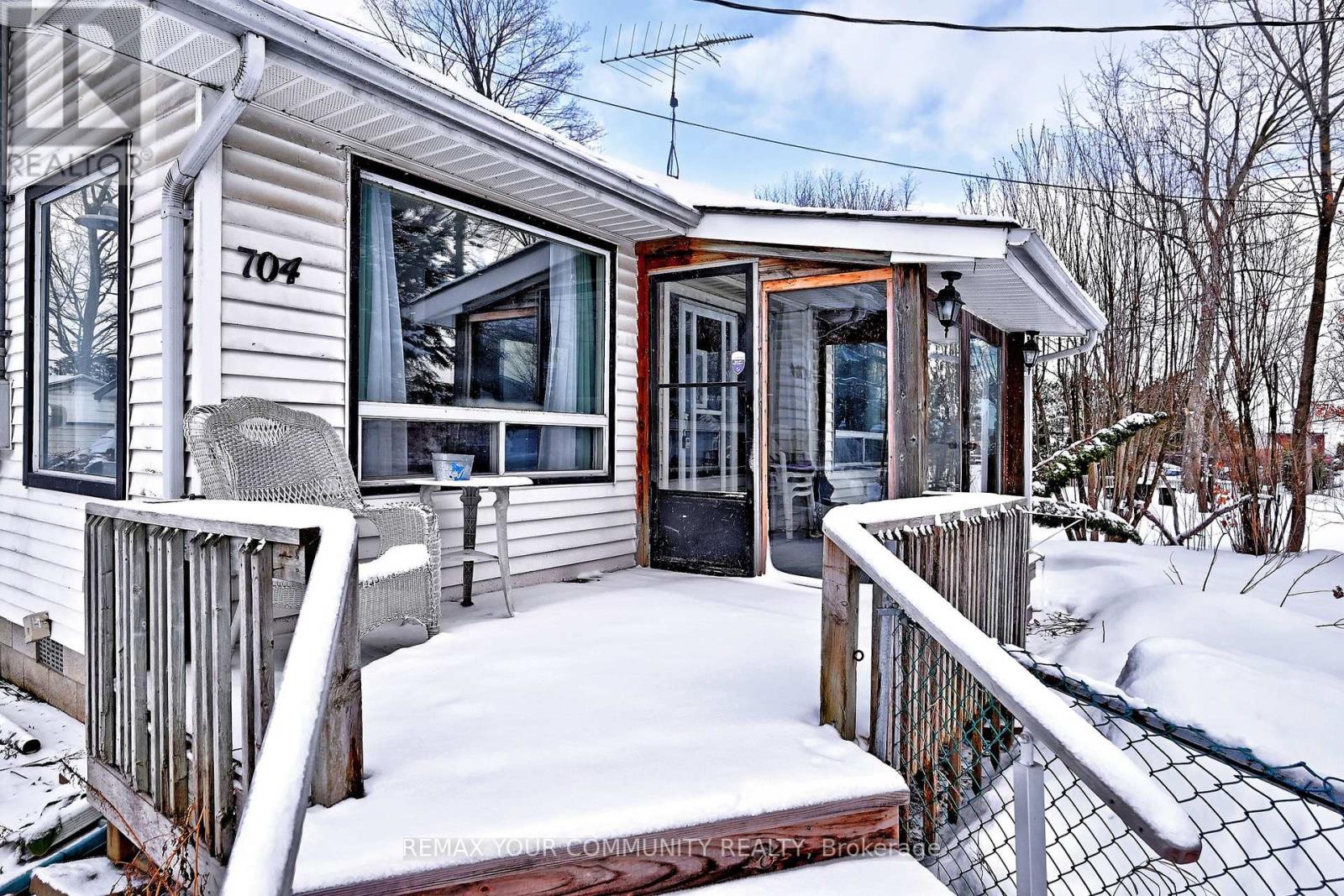 704 Hastings Avenue, Innisfil, Ontario  L9S 1Z3 - Photo 6 - N12685956