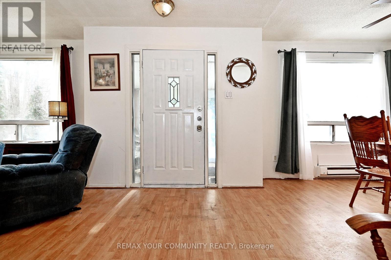 704 Hastings Avenue, Innisfil, Ontario  L9S 1Z3 - Photo 7 - N12685956