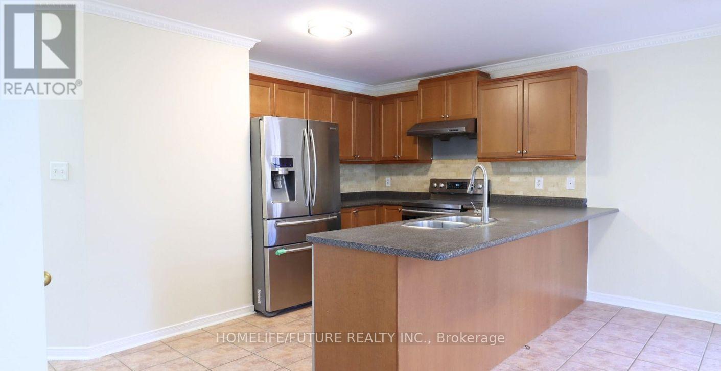 162 Cadillac Crescent, Brampton, Ontario  L7A 3B7 - Photo 21 - W12700374