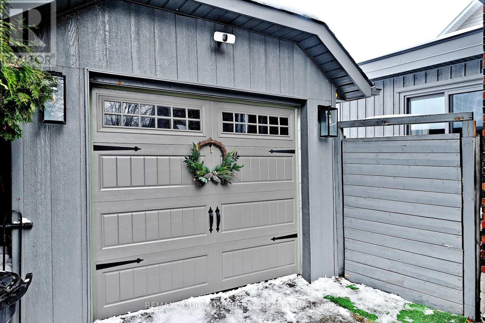 82 Centre Street, Aurora, Ontario  L4G 1J8 - Photo 38 - N12690318