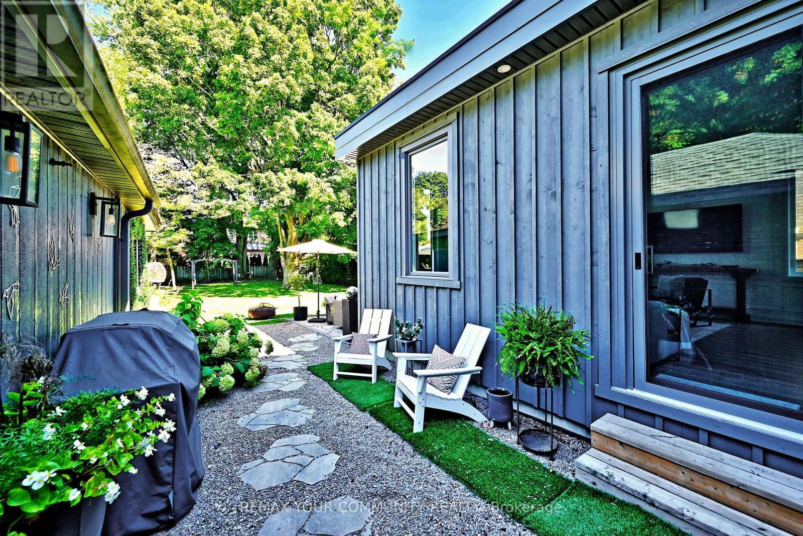 82 Centre Street, Aurora, Ontario  L4G 1J8 - Photo 46 - N12690318