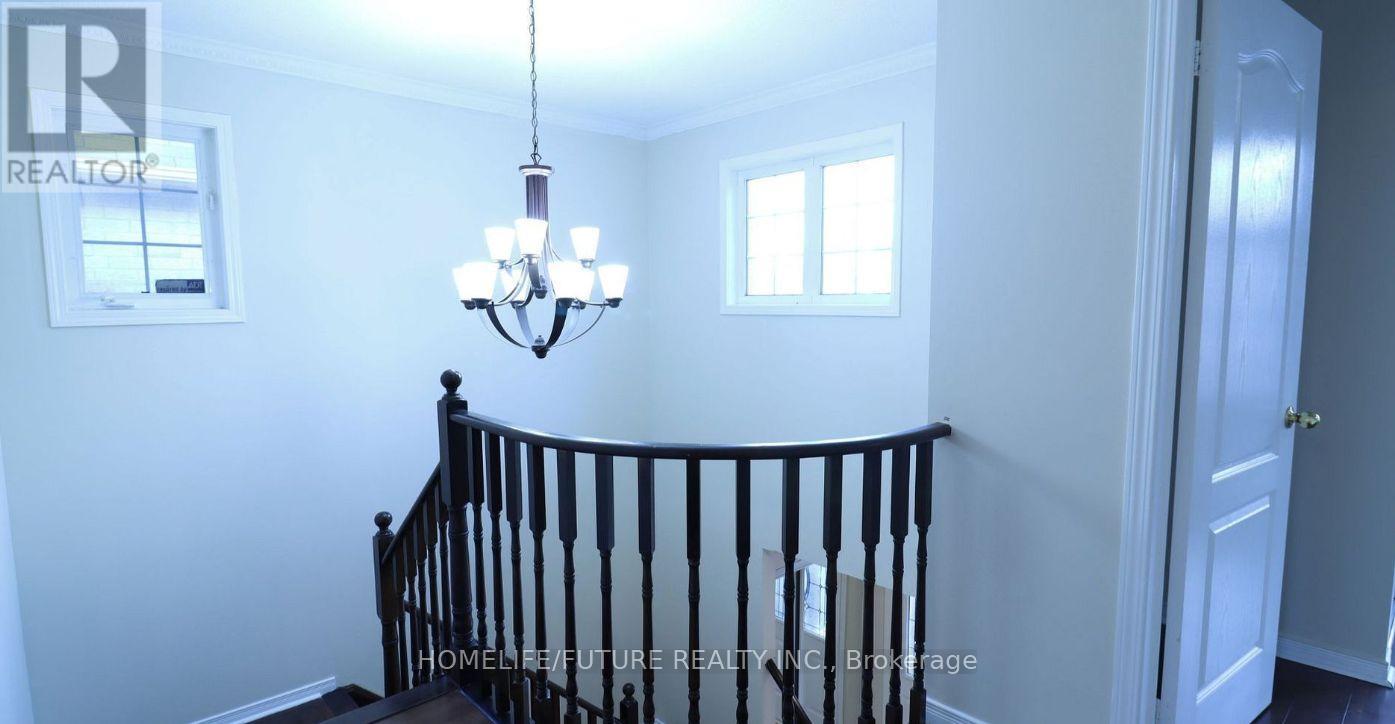 162 Cadillac Crescent, Brampton, Ontario  L7A 3B7 - Photo 16 - W12700374