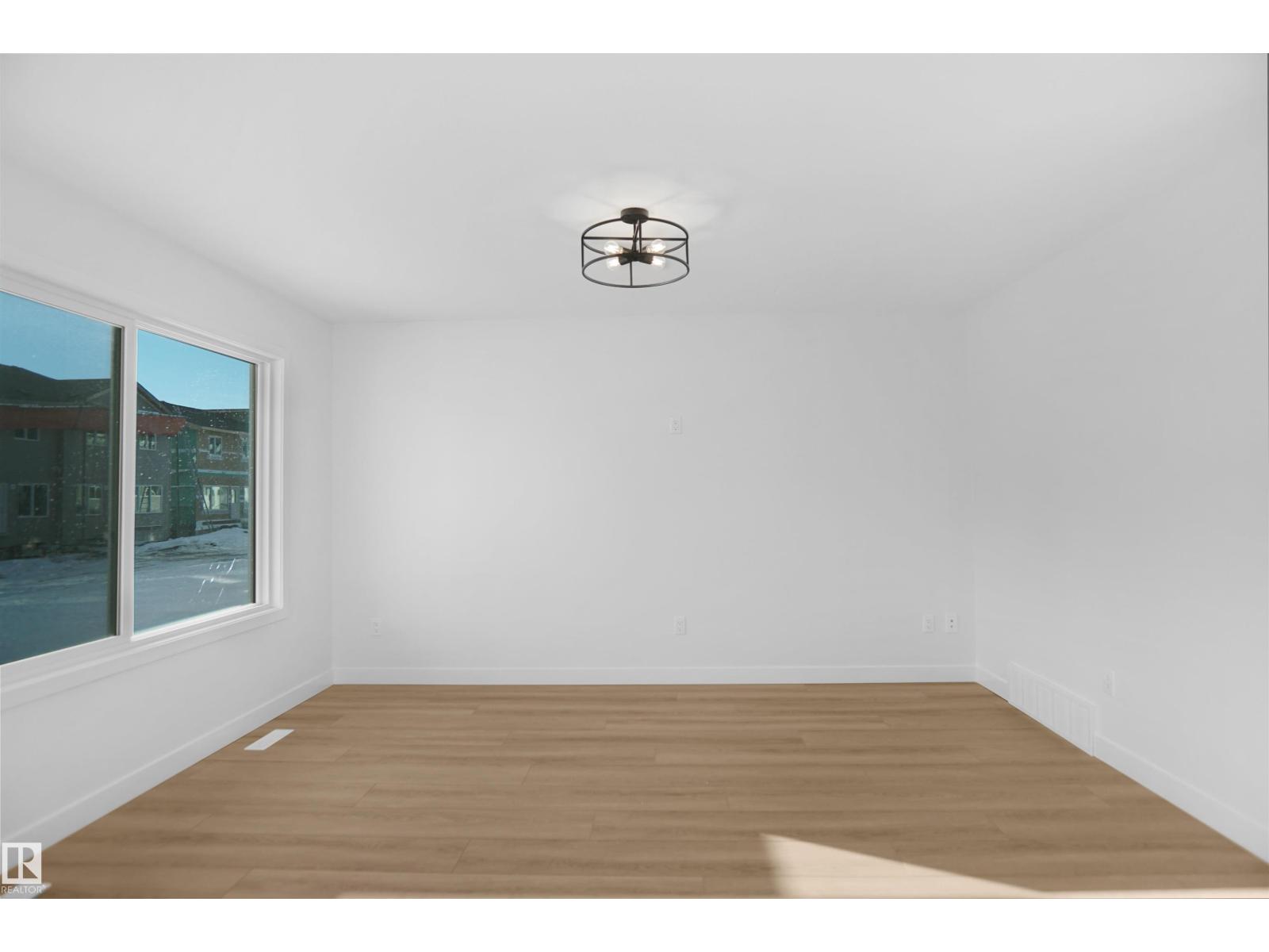 909 19 Av Nw, Edmonton, Alberta  T6T 2V2 - Photo 5 - E4464655