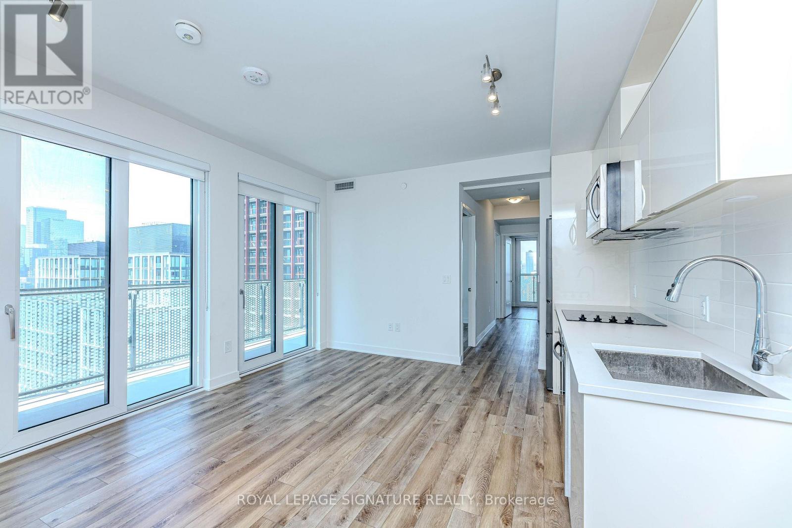 2616 - 70 Princess Street, Toronto, Ontario  M5A 0X6 - Photo 11 - C12709446