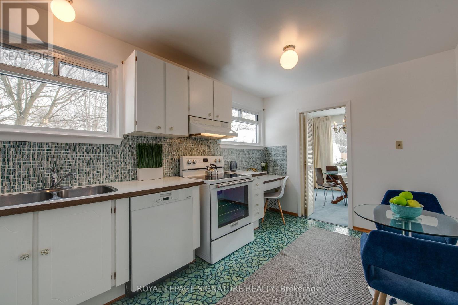 22 Bellbury Crescent, Toronto, Ontario  M2J 2J8 - Photo 12 - C12709490