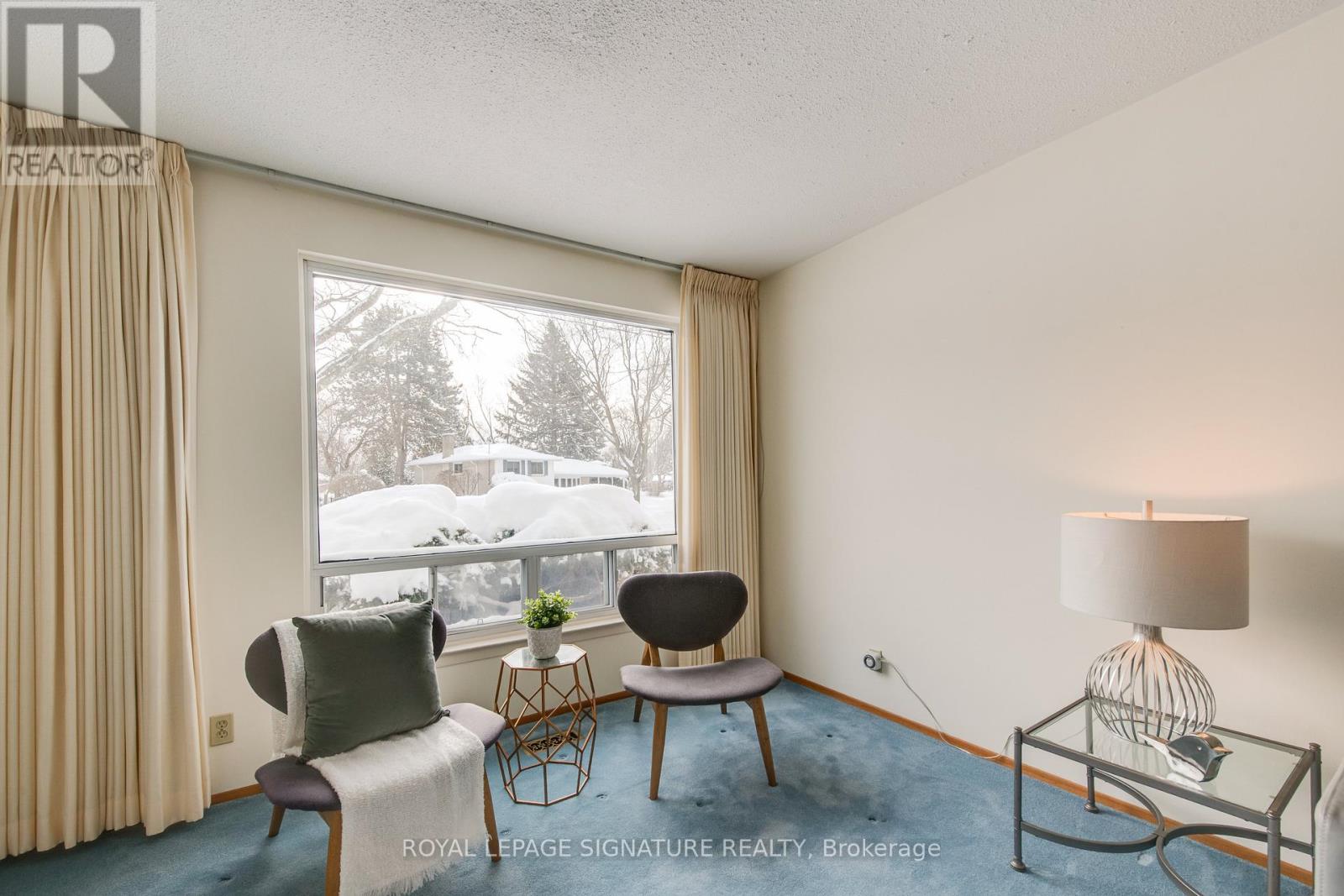 22 Bellbury Crescent, Toronto, Ontario  M2J 2J8 - Photo 7 - C12709490
